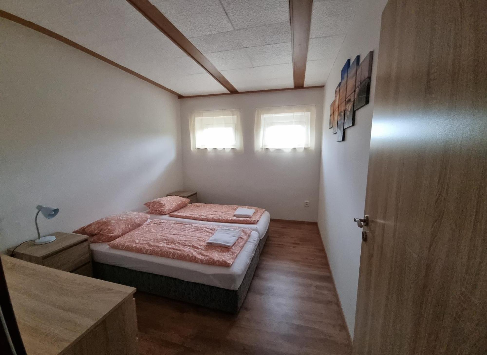Apartmany Vinarstvi Klucov Lstibor Luaran gambar